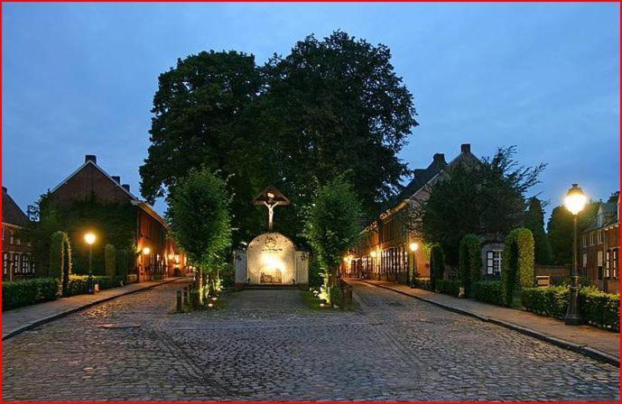 B&B Bon-Bon 'Nuit' Turnhout Bagian luar foto